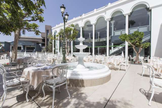 HOT SALES TENERIFE! Adrian Hotel Colon Guanahani 4*, Mic dejun si taxe incluse, Charter din Bucuresti