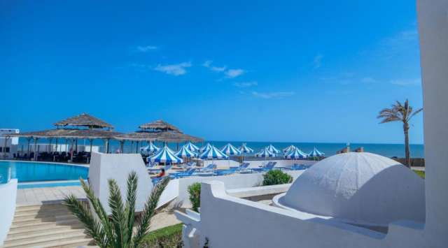  Al Jazira Beach & Spa