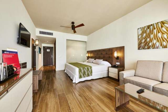 Super oferta catre Maldive, sejur 7 nopti, cu plecare din Cluj Napoca (TL)