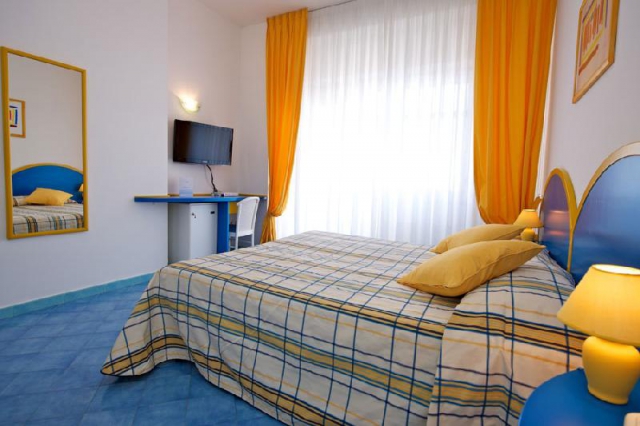  Last Minute Coasta Amalfi4 nopti mic dejun 599 Euro/persoana!