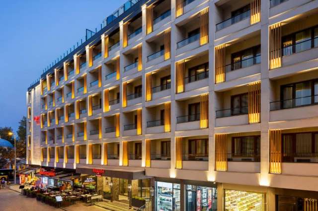 ISTANBUL, AVION DIN BUCURESTI, LA HOTEL RAMADA PLAZA BY WINDHAM SULTAHMED 5*, LA TARIFUL DE 669 EURO/PERS, MIC DEJUN!