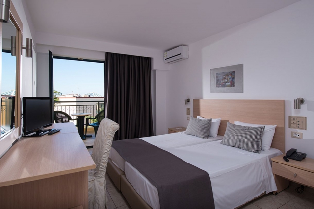 ULTRA LAST MINUTE INSULA CRETA 5***** ALL INCLUSIVE GOUVES WATERPARK ZBOR DIN SIBIU/CLUJ NAPOCA/OTOPENI CU TAXE INCLUSE