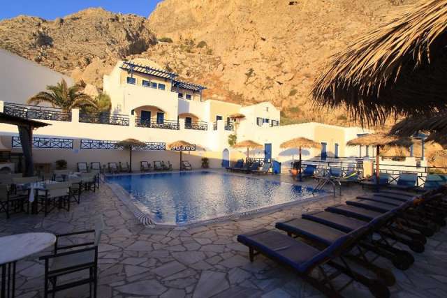 ULTRA LAST MINUTE SANTORINI - PLECARE 03.09 DIN BUCURESTI - 685 EUR/PERS/SEJUR 7 NOPTI!