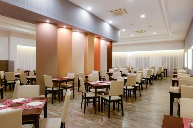 ULTRA LAST MINUTE PLAJA PORTUGALIA 4**** 3HB HUMBRIA  ALL INCLUSIVE ZBOR DIN OTOPENI CU TAXE INCLUSE