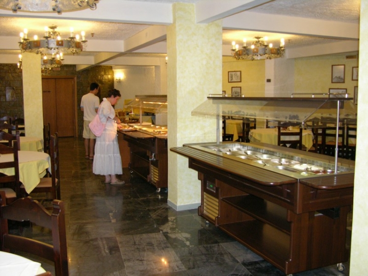 CRETA   Karteros Hotel 3* MIC DEJUN AVION SI TAXE INCLUSE TARIF 485 EUR