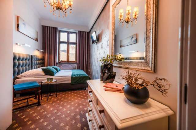 OFERTA LAST MINUTE CITYBREAK CRACOVIA 230 EURO/PERSOANA