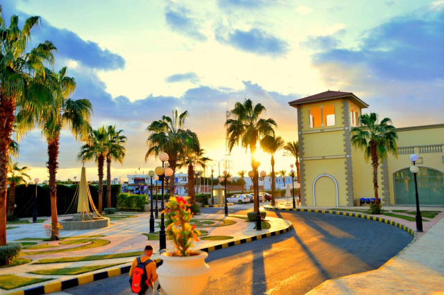 ULTRA LAST MINUTE- Sharm El Sheikh -Il Mercato 5* - AI - charter AVION SI TAXE INCLUSE - 465 EUR/pers