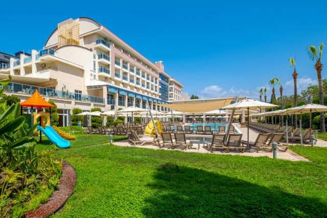 Vacanta la plaja in Turcia la doar 684 euro,avion din Bucuresti!!!SOLIVIA HOTEL 5*