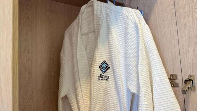 ULTRA LAST MINUTE PE PLAJA IN MALDIVE LA 4**** ALIMAS HOLIDAY RETREAT DEMIPENSIUNE  ZBOR DIRECT DIN OTOPENI CU TAXE INCLUSE