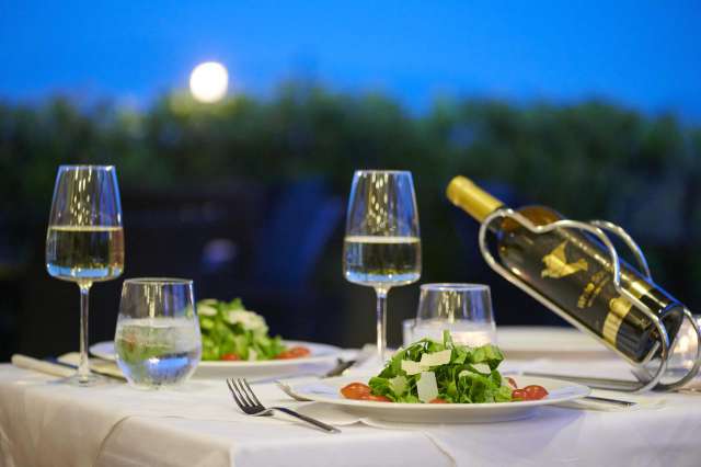 Super Oferta🏛️🏛️🏛️  Atena cu bilet de intrare la Acropole, plecare din Bucuresti (CC)