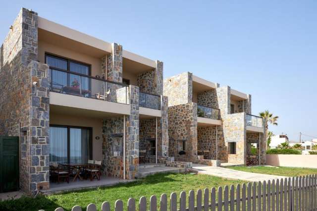 CRETA  CRETECO HOTEL &amp; SUITES 4 * MIC DEJUN  AVION SI TAXE INCLUSE TARIF 575  EUR