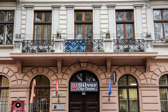 Silver Budapest City Center