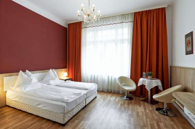 CITY BREAK VIENA! 4 NOPTI CU PLECARE DIN CLUJ (AA)