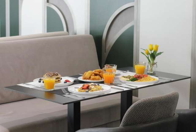ALBANIA Deals - Kompas Boutique Hotel 4*, plecari din Bucuresti, Cluj si Budapesta !