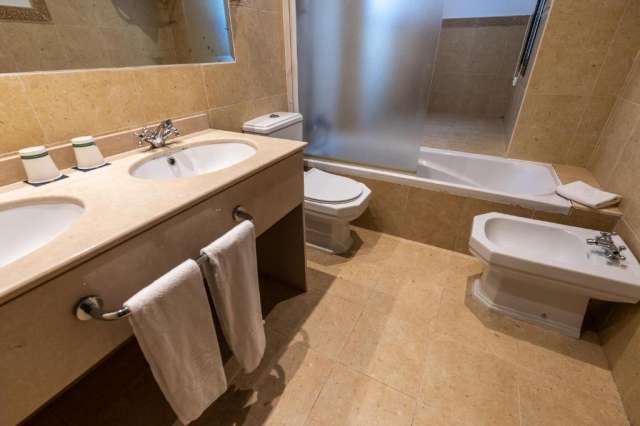 ULTRA LAST MINUTE MALAGA 7 NOPTI CAZARE CU DEMIPENSIUNE 4****GLOBALES BEACH  ZBOR DIN OTOPENI  CU TAXE INCLUSE