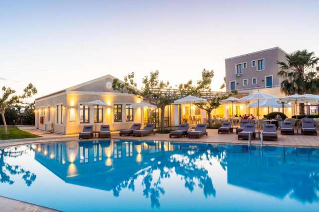 Sejur in Rhodos: 725 euro cazare 7 nopti cu All  inclusive+ transport avion+ toate taxele