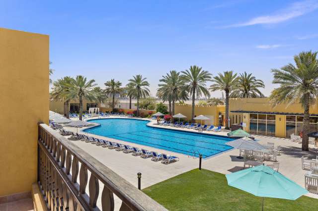 08.11 RAS AL KHAIMAH , Hotel AL HAMRA VILLAGE 4*, avion , 7 nopti, pret/ persoana =765Eur