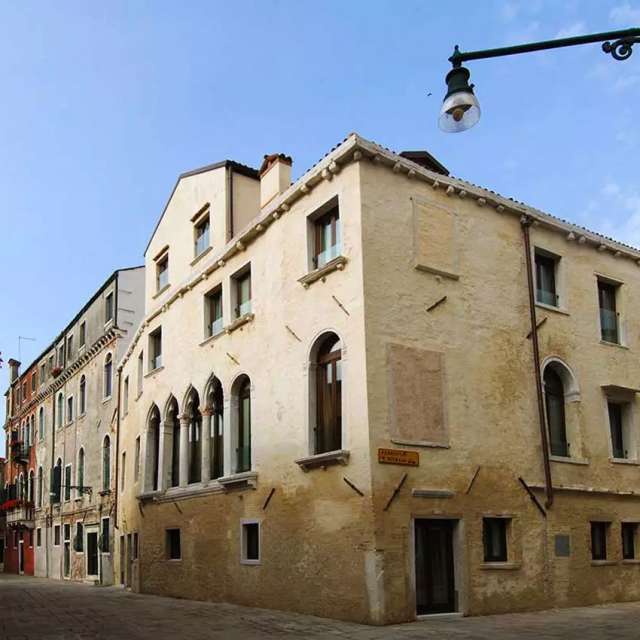 Last Minute - Venetia de Carnaval / Hotel Ca'' Zusto Venezia 4* - plecare din Bucuresti in 09.02