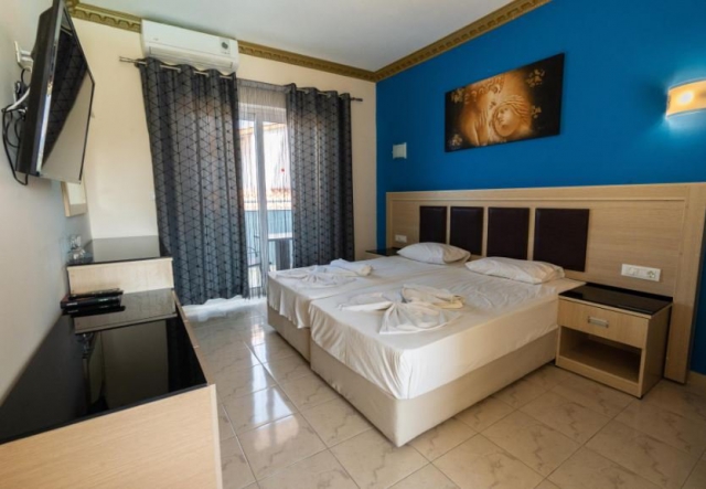 RODOS HOTEL    GRECIAN FANTASIA RESORT 2* DEMIPENSIUNE AVION SI TAXE INCLUSE TARIF 406 EUR