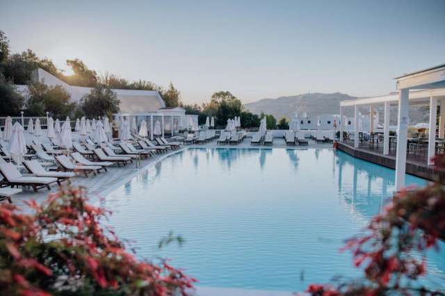 SUPER DEAL GRECIA RODOS LINDOS VILLAGE RESORT &amp; SPA  5* PRET 1194  EURO MIC DEJUN INCLUS PLECARE IN 10.07.2025