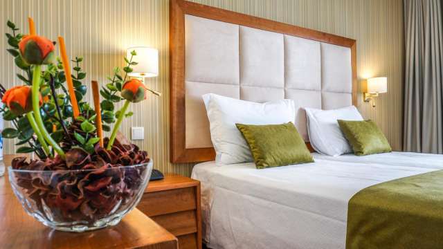 ULTRA LAST MINUTE PLAJA PORTUGALIA 3*** BAIA BEACH HOTEL ZBOR DIN OTOPENI CU TAXE INCLUSE