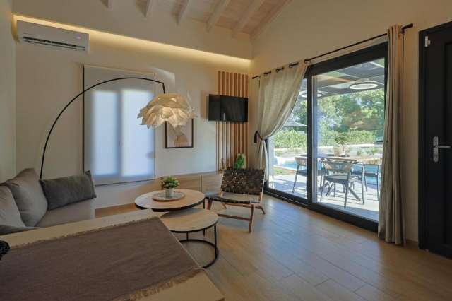 LAST MINUTE PARALIA KATERINI  VILA PRIVATA MERAKI - Seaside Pool Villa &amp; Private Parking  TARIF 1600 EUR