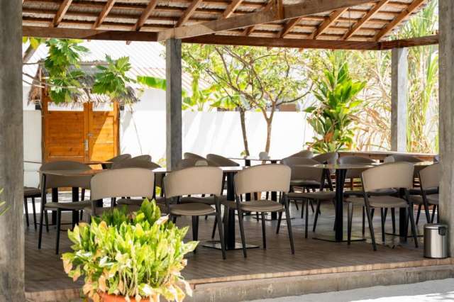 ULTRA LAST MINUTE PE PLAJA IN MALDIVE LA 4**** NAVAYA ZBOR DIRECT DIN OTOPENI CU TAXE INCLUSE