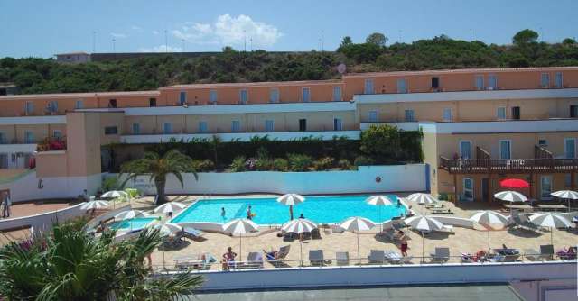 ULTRA LAST MINUTE SARDINIA 4****LH PEDRALADA  RESORT ZBOR DIN OTOPENI CU TAXE INCLUSE