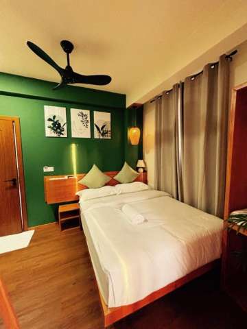 ULTRA LAST MINUTE PE PLAJA IN MALDIVE LA 4**** RUKA ZBOR DIN OTOPENI CU TAXE INCLUSE