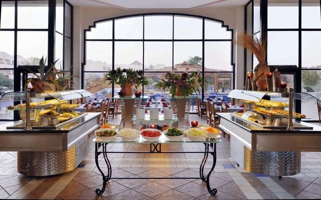 SHARM EL SHEIKH HOTEL Naama Bay Promenade Mountain View Resort (ex.Marriott Mountain Resort) 5* AI AVION  TARIF 879 EUR