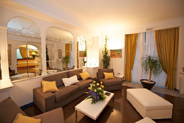 Last Minute Coasta Amalfi4 nopti mic dejun 599 Euro/persoana!