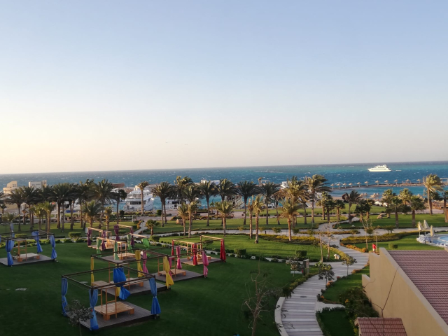 EGIPT Deals - HILTON Hurghada Plaza 5* ALL INCLUSIVE si alte oferte Charter din Bucuresti, TAXE INCLUSE!