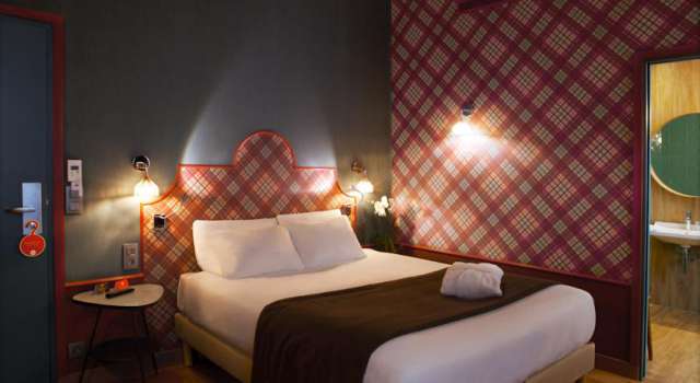 Last Minute Paris oferta 4 nopti mic dejun 529 euro/persoana !