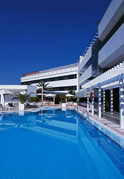 ULTRA LAST MINUTE DUBAI 5***** RENAISANCE ZBOR DIRECT DIN OTOPENI CU TAXE INCLUSE