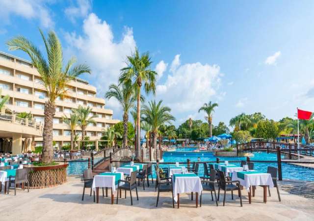 Sejur in Antalya: 650 euro cazare 7 nopti cu Ultra All  inclusive+ transport avion+ toate taxele