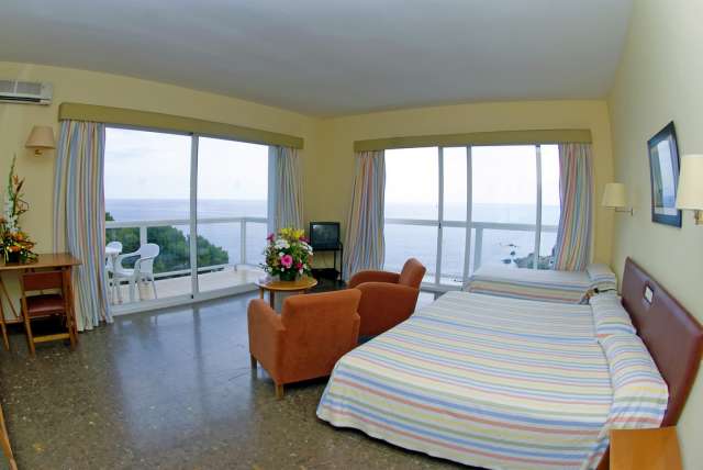 COSTA BRAVA HOTEL  htop Calella Palace &amp; SPA 4* DEMIPENSIUNE  AVION SI TAXE INCLUSE TARIF 657 EUR