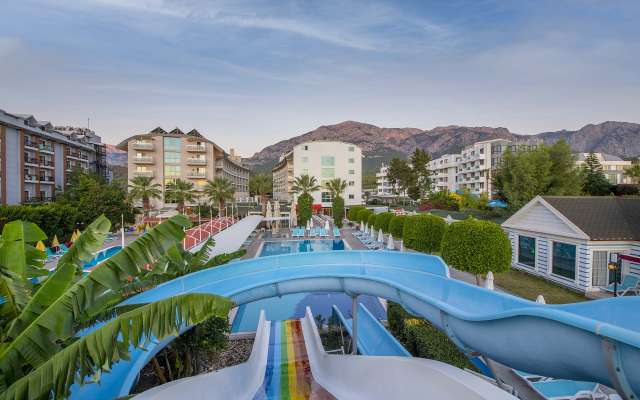 ANTALYA Deals - Armas Beach Hotel 5***** Ultra all inclusive si alte hoteluri, charter din Bucuresti!