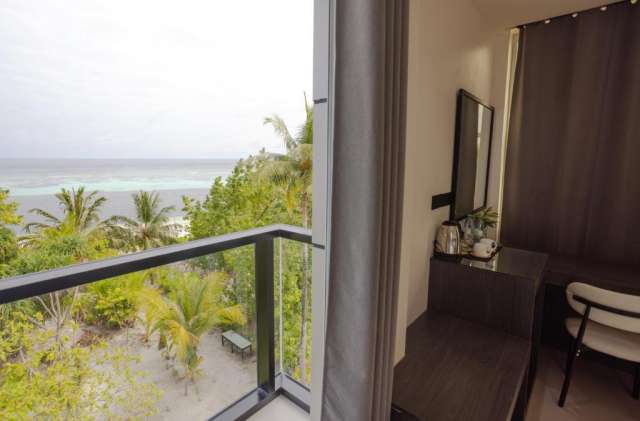 ULTRA LAST MINUTE PE PLAJA IN MALDIVE LA 5*****  DEMIPENSIUNE AQUA LUNA ZBOR DIRECT DIN OTOPENI CU TAXE INCLUSE