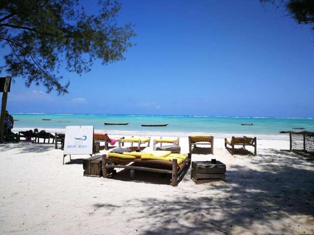  LAST MINUTE ZANZIBAR  Breeze Residence Apartments 3*  MIC DEJUN  AVION SI TAXE INCLUSE TARIF 1030 EURO