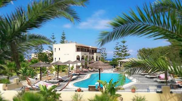 Beach Break Insula Santorini 3 nopti cu mic dejun 329 euro/persoana !