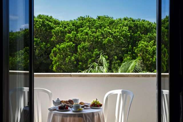 LAST MINUTE AMALFI COAST LE PALME 4**** MIC DEJUN ZBOR DIN OTOPENI CU TAXE INCLUSE