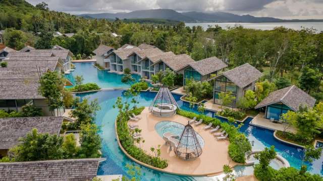 Sejur la plaja in Thailanda la doar 1569 euro,avion din Bucuresti!!!  Island Escape by Burasari 5*