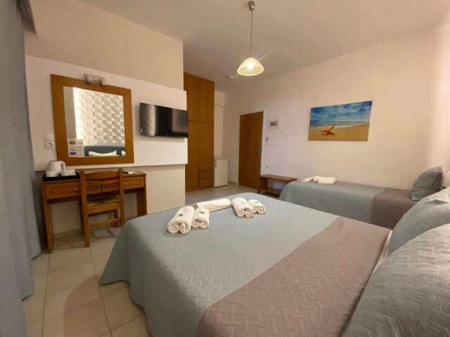 CRETA HERAKLION, AVION DIN BUCURESTI, LA TARIFUL DE 642 EURO/PERSOANA, DEMIPENSIUNE!