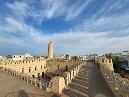 REVELION SUB CERUL AFRICII TUNISIENE, SENIOR VOYAGE, AVION DIN BUCURESTI, LA HOTEL DE 4*, LA TARIFUL DE 579 EURO/PERSOANA, ALL INCLUSIVE!