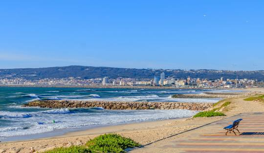 REVELION CU SPECIFIC PORTUGHEZ, SENIOR VOYAGE, AVION DIN BUCURESTI, LA HOTEL DE 3*, LA TARIFUL DE 839 EURO/PERSOANA, DEMIPENSIUNE!