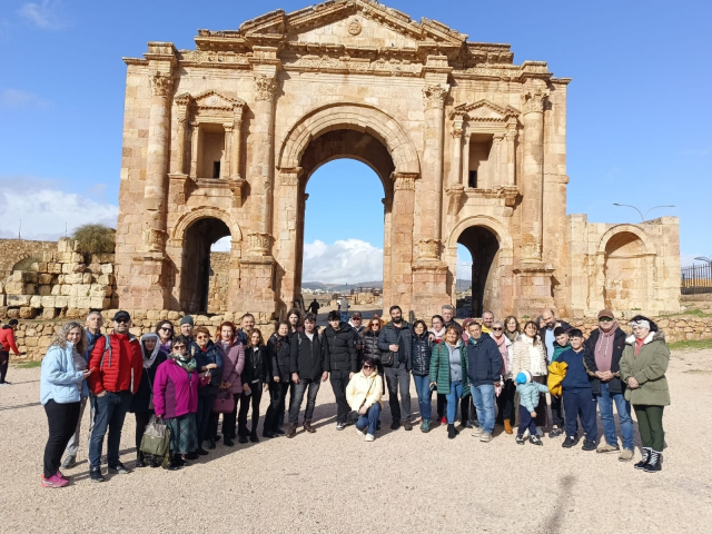 VACANTA PASTE IORDANIA, 7 NOPTI CAZARE CU DEMIPENSIUNE, GHID SI INSOTITOR ROMAN, ZBOR TAROM DIN 5 ORASE