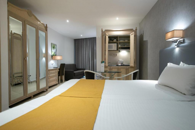  Last Minute Malta - Charter Malta OTP - Solana Hotel and Spa Last Minute
