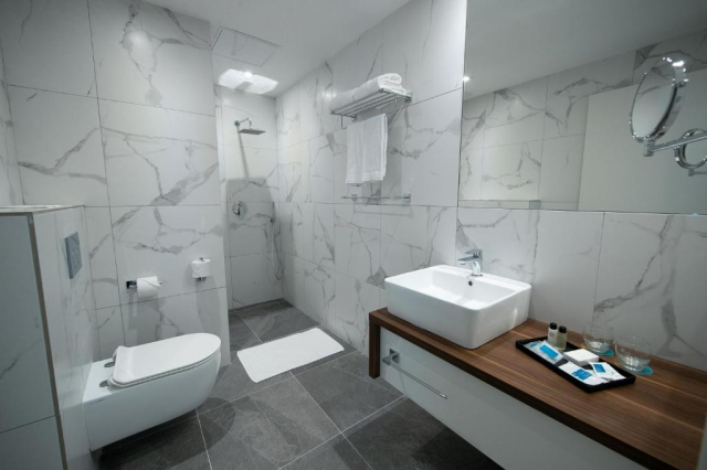  Last Minute Malta - Charter Malta OTP - Solana Hotel and Spa Last Minute