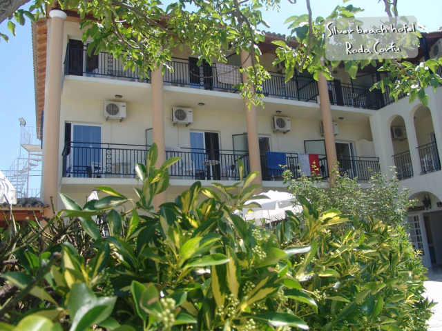 416 EURO - Last Minute Grecia - Charter Insula Corfu OTP - Hotel Silver Beach Last Minute