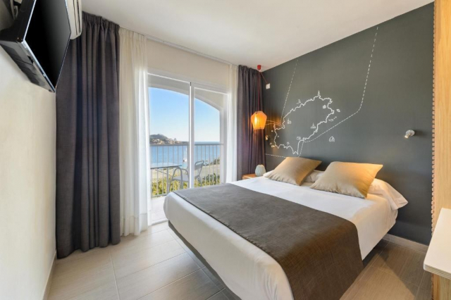 861 EURO - Last Minute Spania - Insula Ibiza Hotel Vibra Cala Tarida